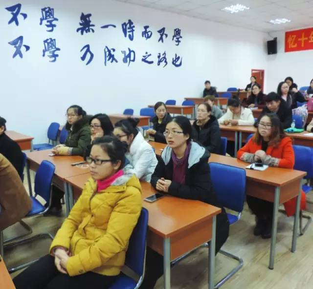 時光踏下了它輕盈的足跡，對于2016我們有話要說