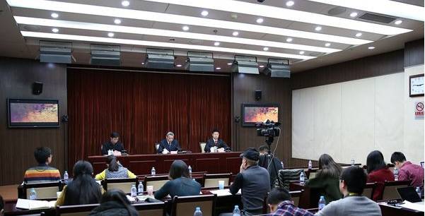 2017年逐步實現(xiàn)異地就醫(yī)費用直接結算……以后看病不用愁！