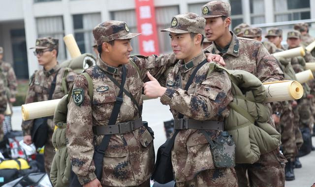 致敬！有了軍人的守護(hù)，才有了人民的安全感